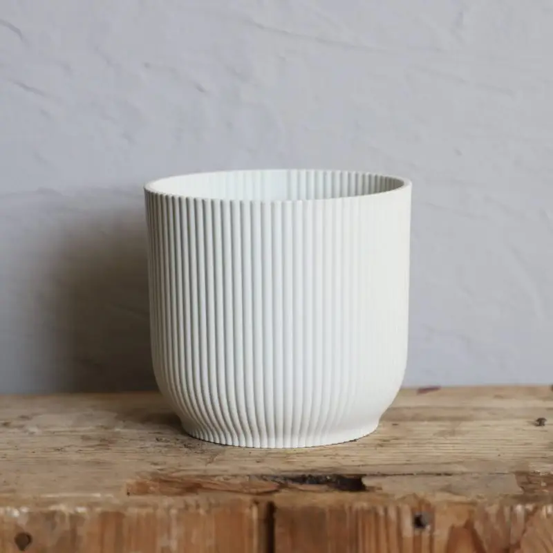 Elho plastový květináč Vibes fold silky white Ø 16 cm Elho plastový květináč Vibes fold silky white Ø 16 cm