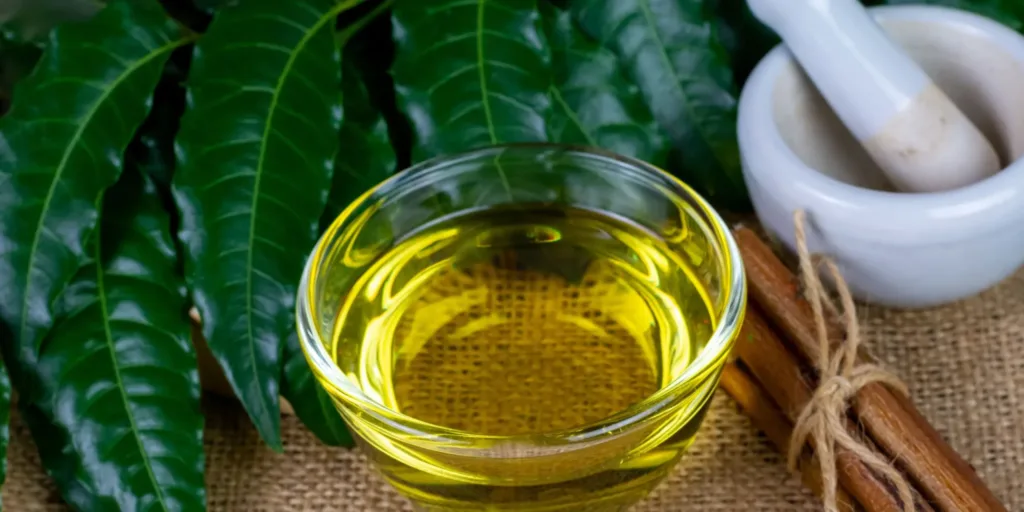 Neemový-olej-rostlinkovo